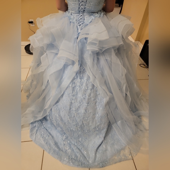 Beautiful Light Blue New Quinceañera Dress Fits Size S-M - Picture 10 of 15